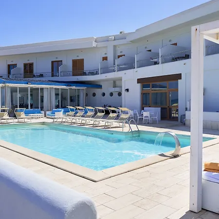 Hotell La Battigia 4*