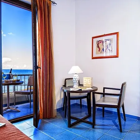 La Battigia 4*